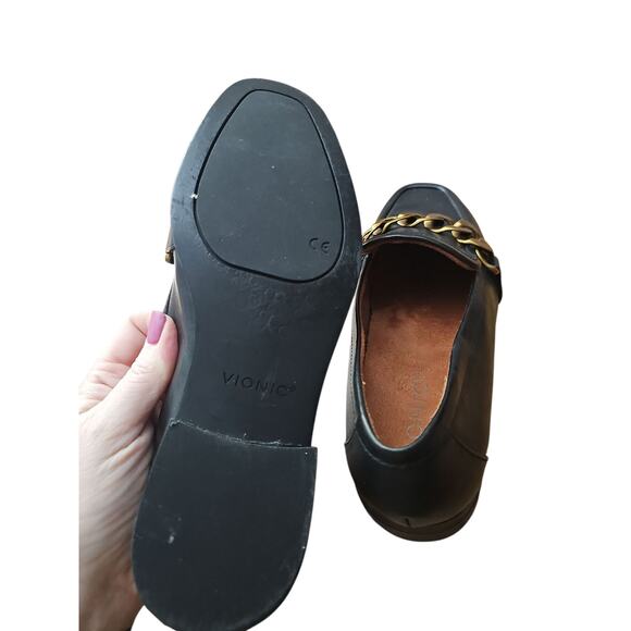 Vionic Mizelle Black Women's loafers gold chain detail sz 6 SH268 - Picture 7 of 7